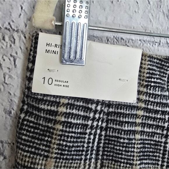 American Eagle NWT Gray And Brown Plaid Hi-Rise Mini Skirt 10 - Picture 5 of 16